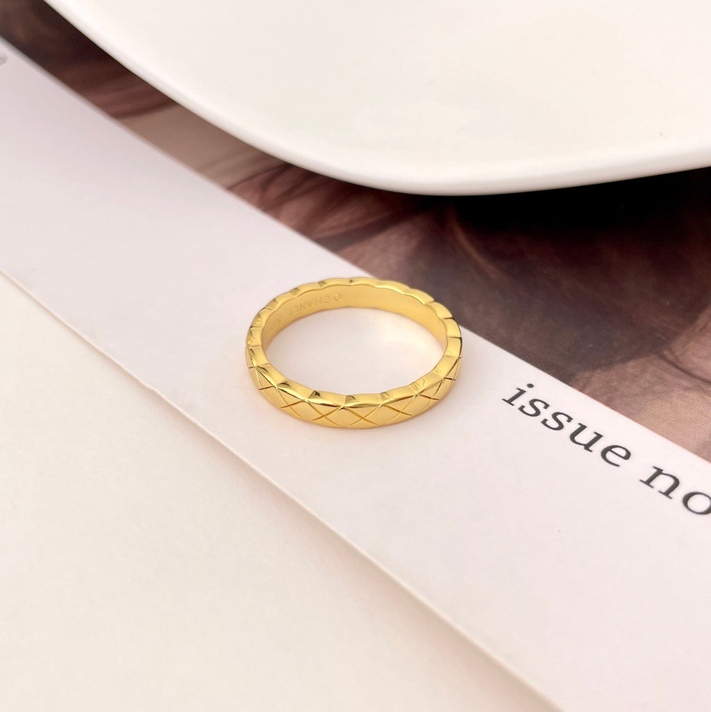 Chanel Crush Mini Classic Ring - product view 9