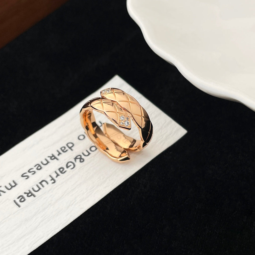 Chanel Crush Toi Et Moi Medium Ring - product view 9