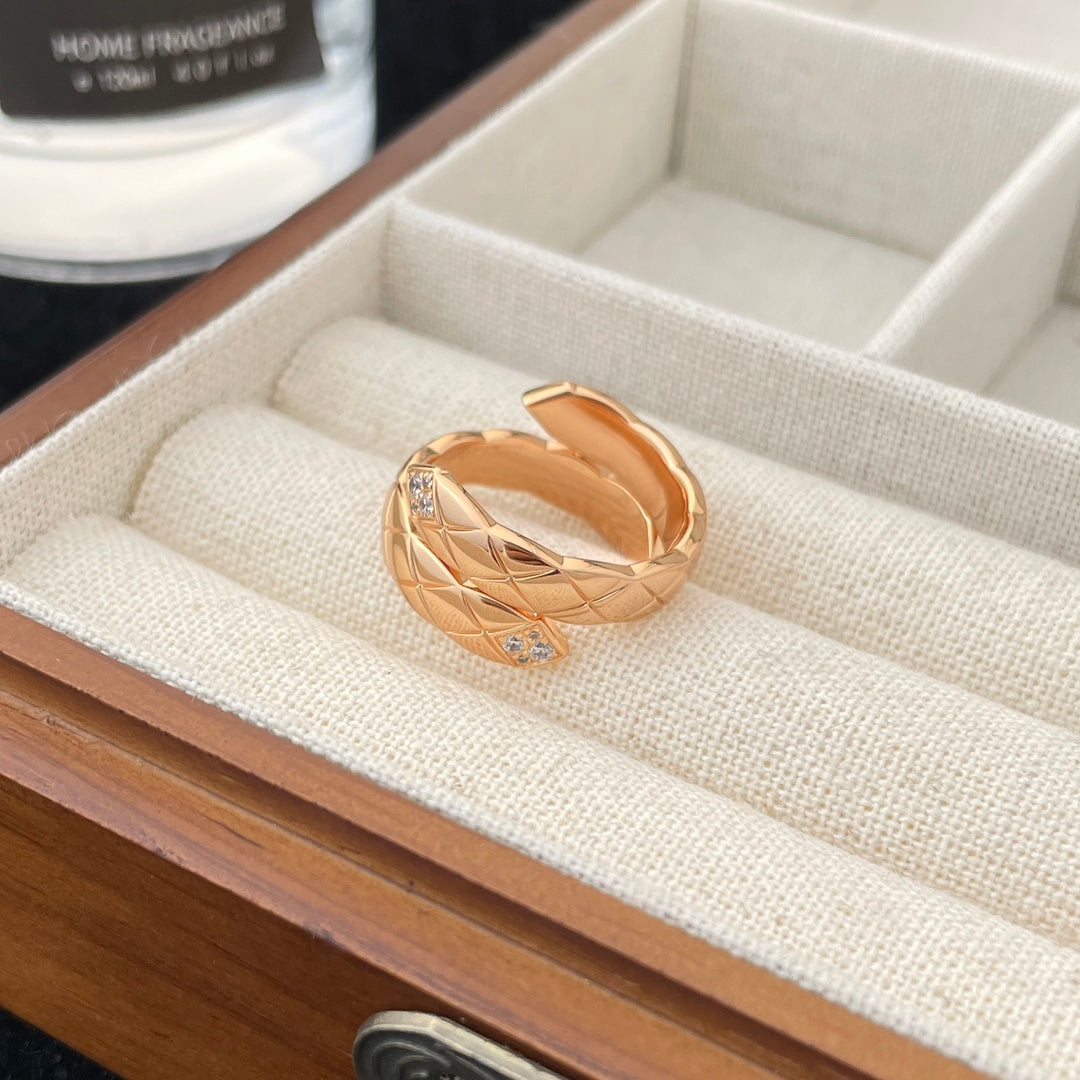 Chanel Crush Toi Et Moi Medium Ring - product view 10