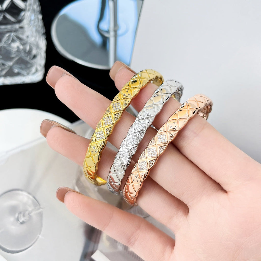 Chanel Crush Bracelet Quilted Cubic Zirconia - product view 2