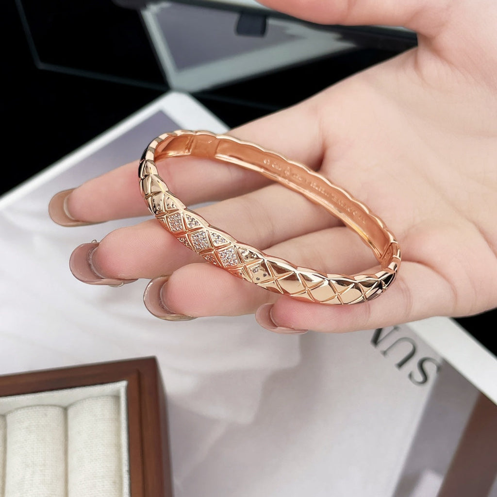 Chanel Crush Bracelet Quilted Cubic Zirconia - product view 5