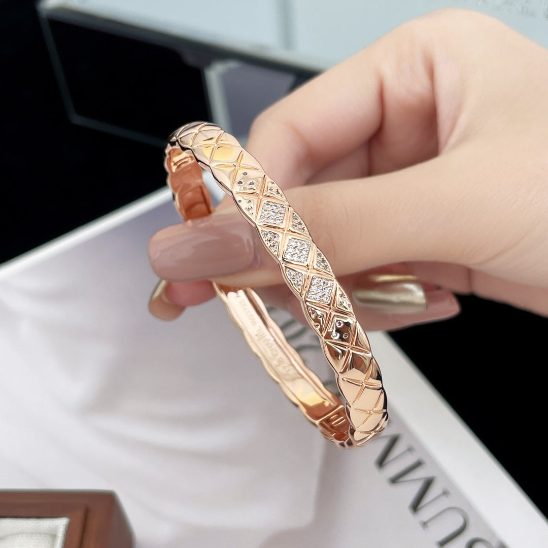 Chanel Crush Bracelet Quilted Cubic Zirconia - product view 6