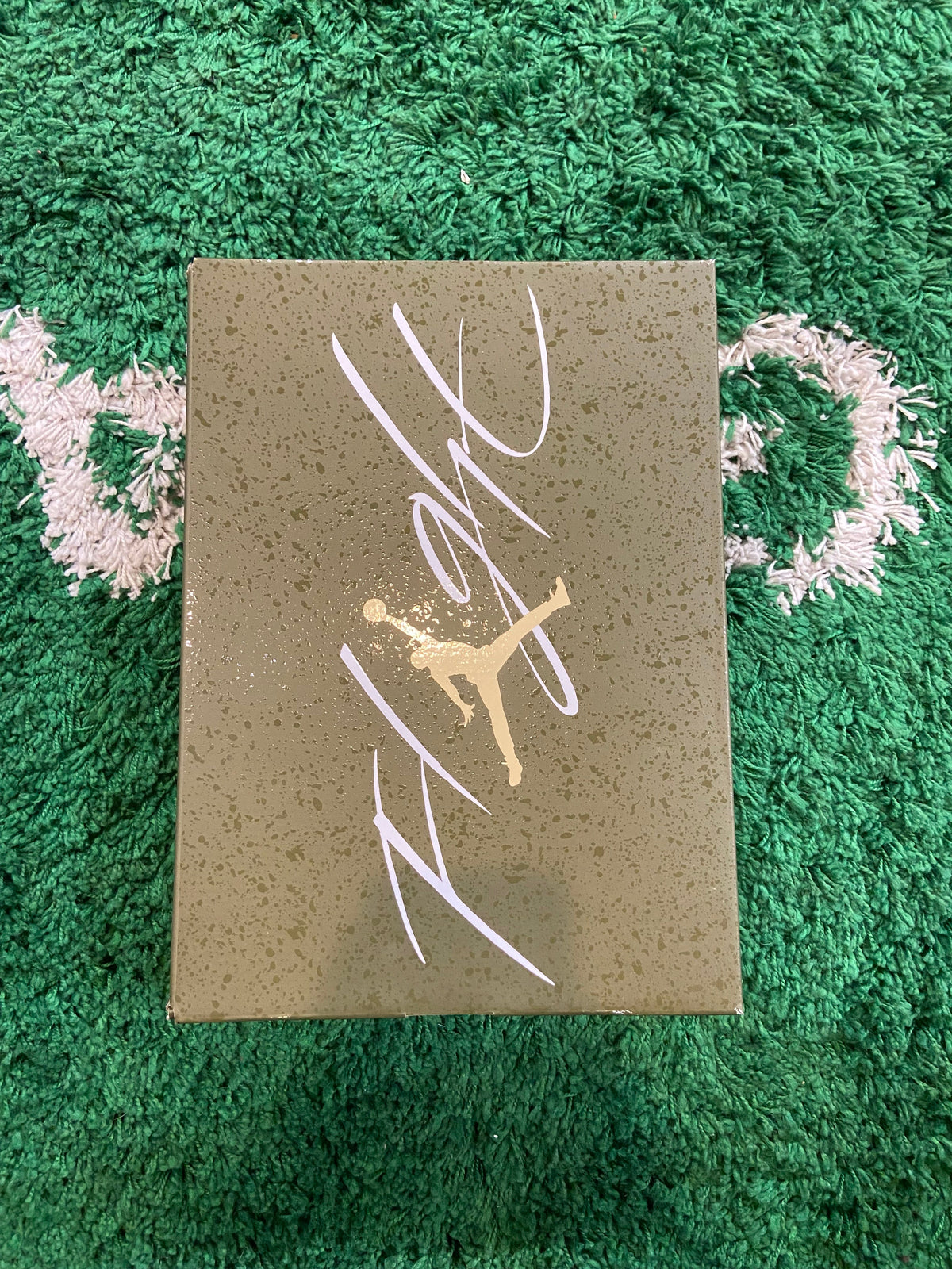 Jordan 4 “Craft Medium Olive” - product view 5