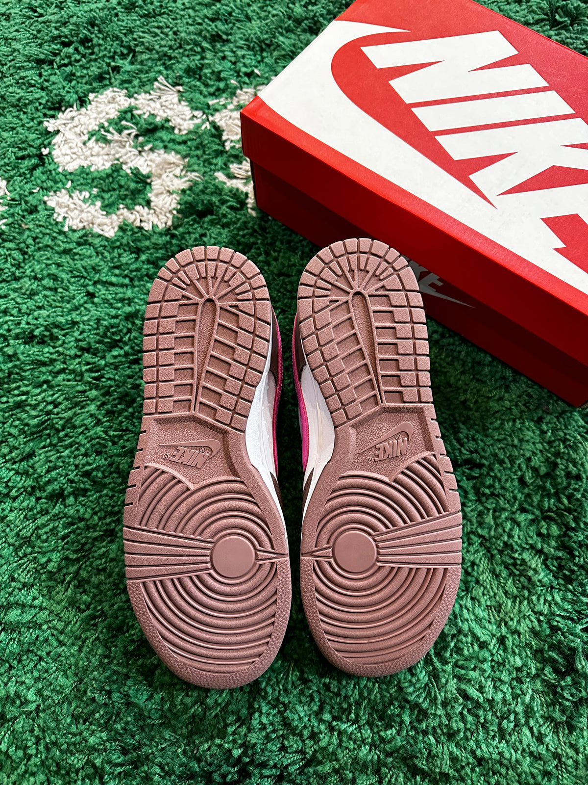 Nike Dunk Low “Smokey Muave” - product view 5