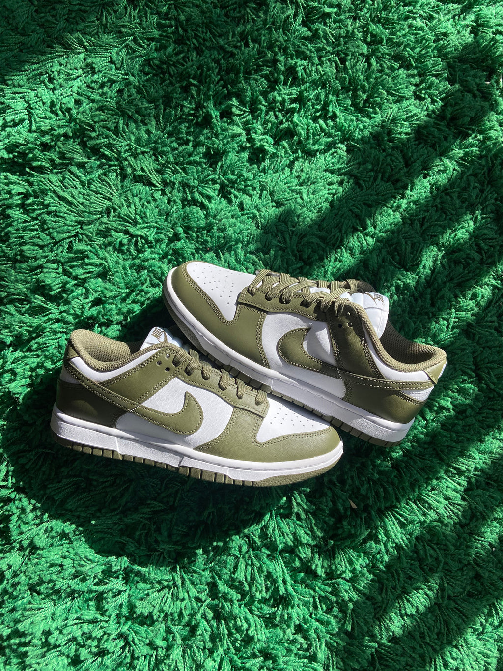 Nike Dunk Low “Medium Olive” - product view 2