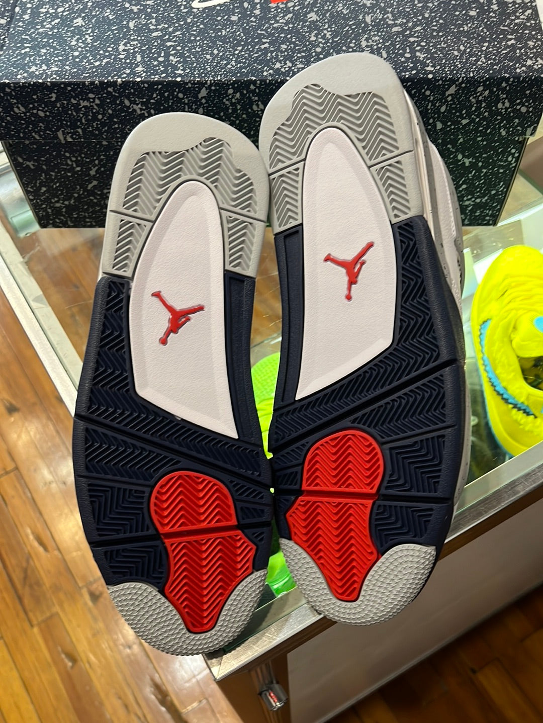 Jordan 4 “Midnight Navy” - product view 4