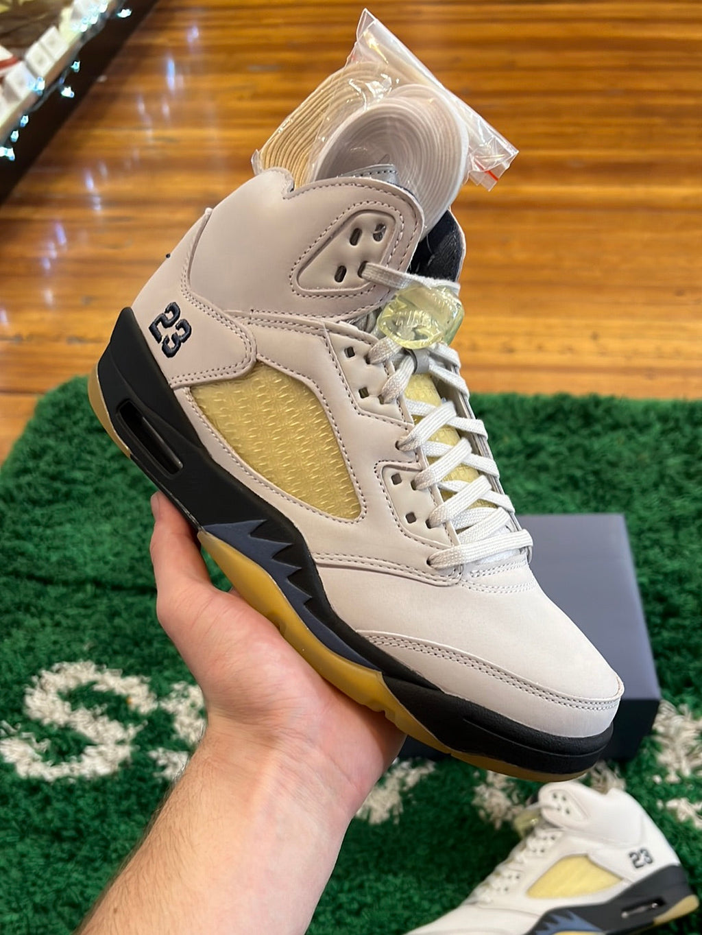 Jordan 5 x A Ma Maniere “Dawn” - product view 3