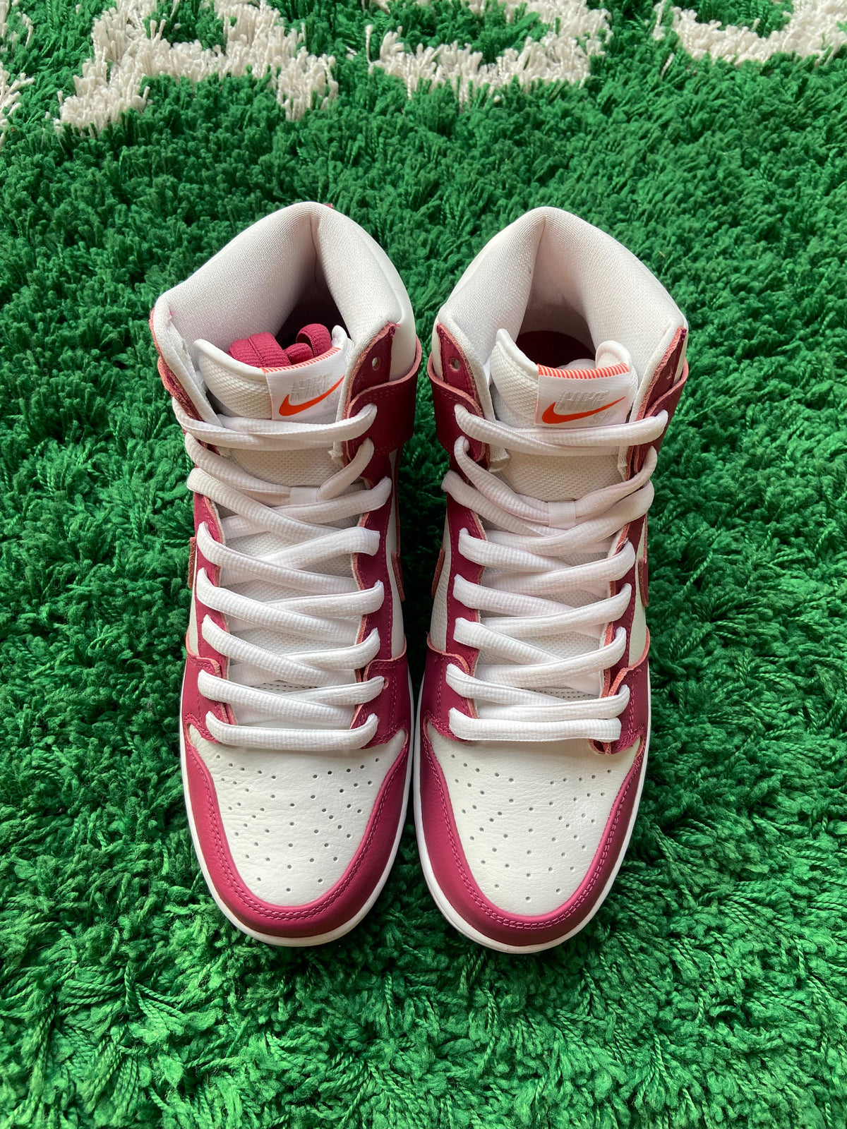 Nike SB Dunk High “Orange Label Sweet Beet” - product view 2