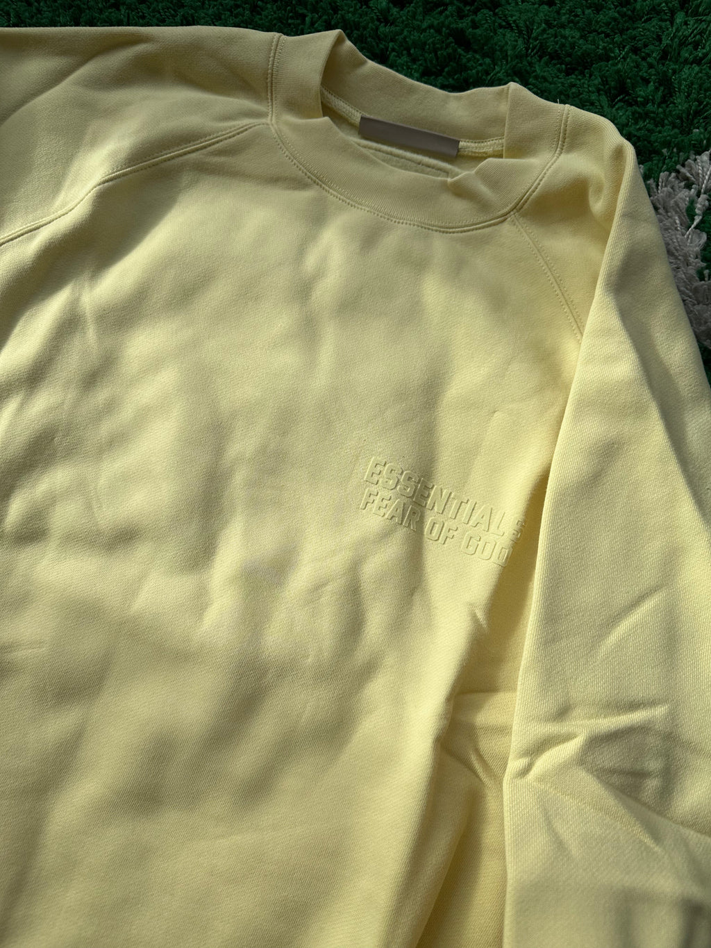 Essentials Crewneck “Canary” - product view 4