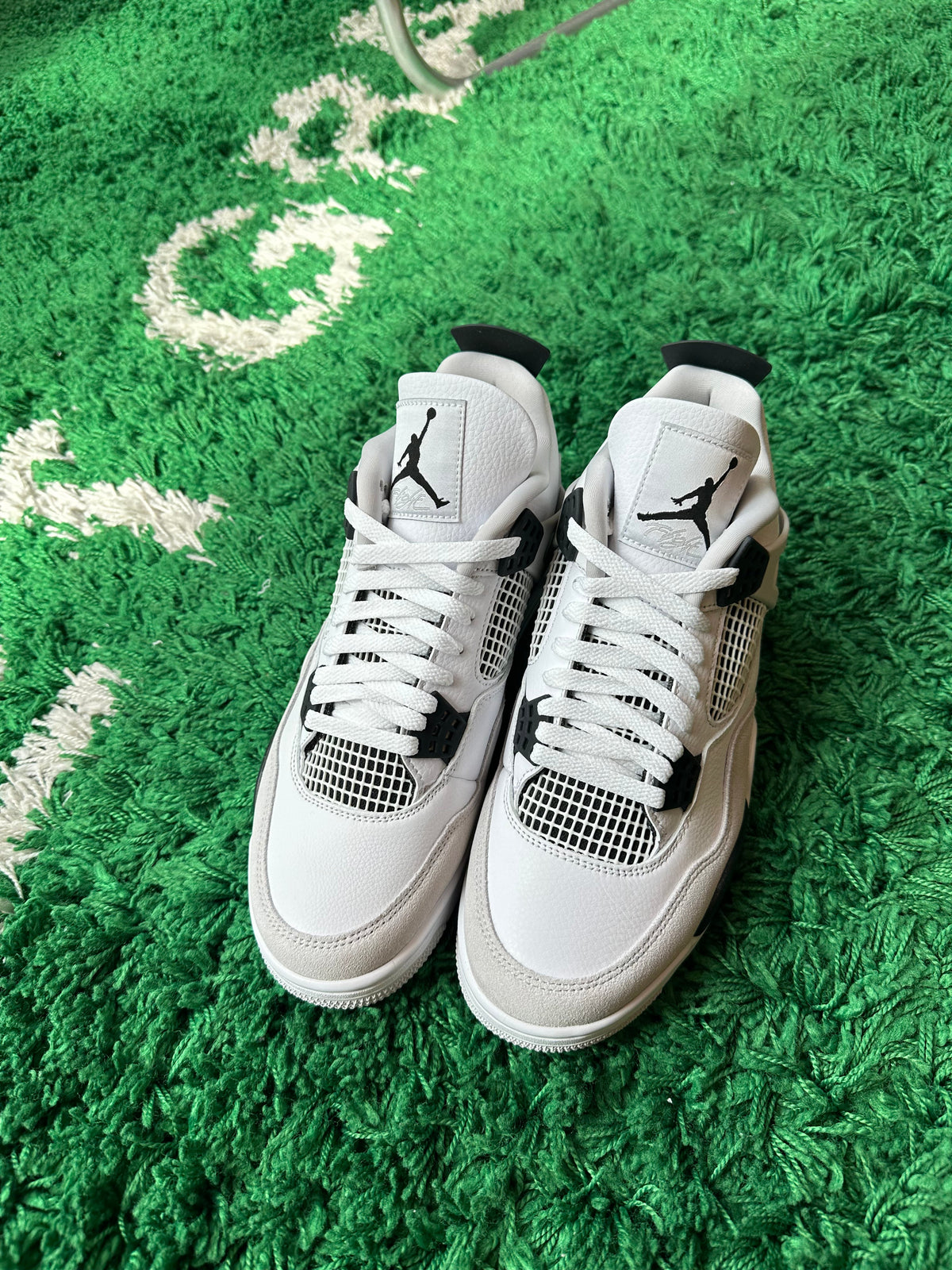 Jordan 4 “Military Black” - product view 2