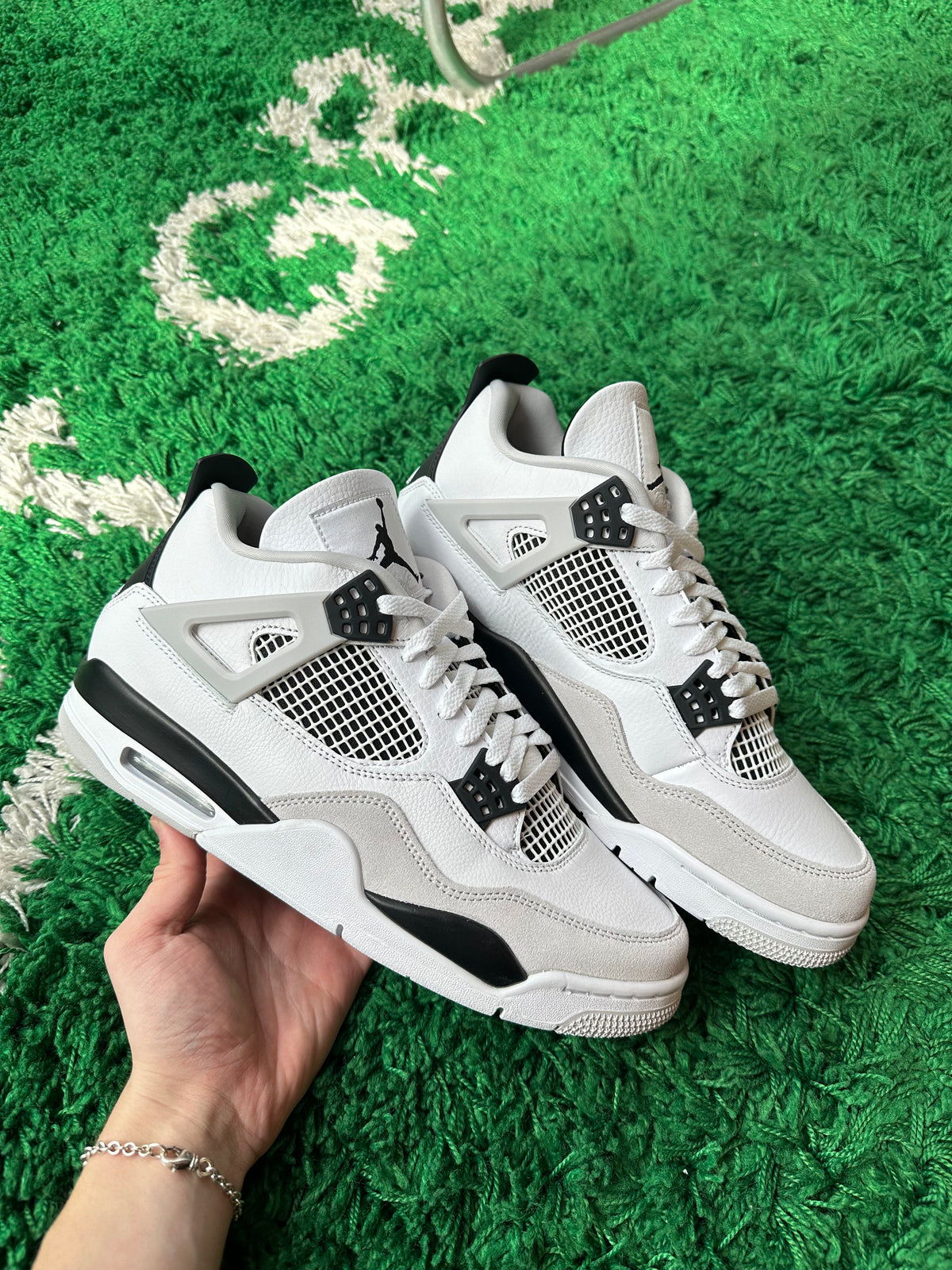 Jordan 4 “Military Black” - product view 3