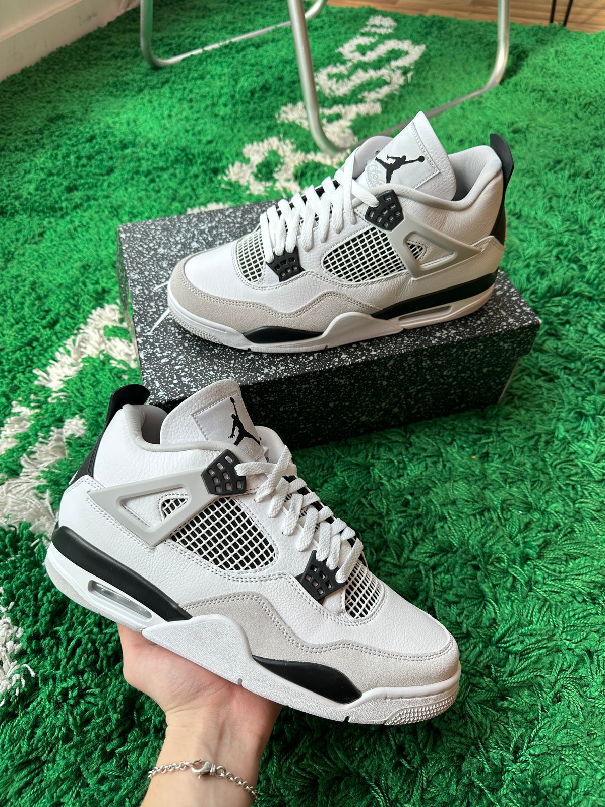 Jordan 4 “Military Black” - product view 5