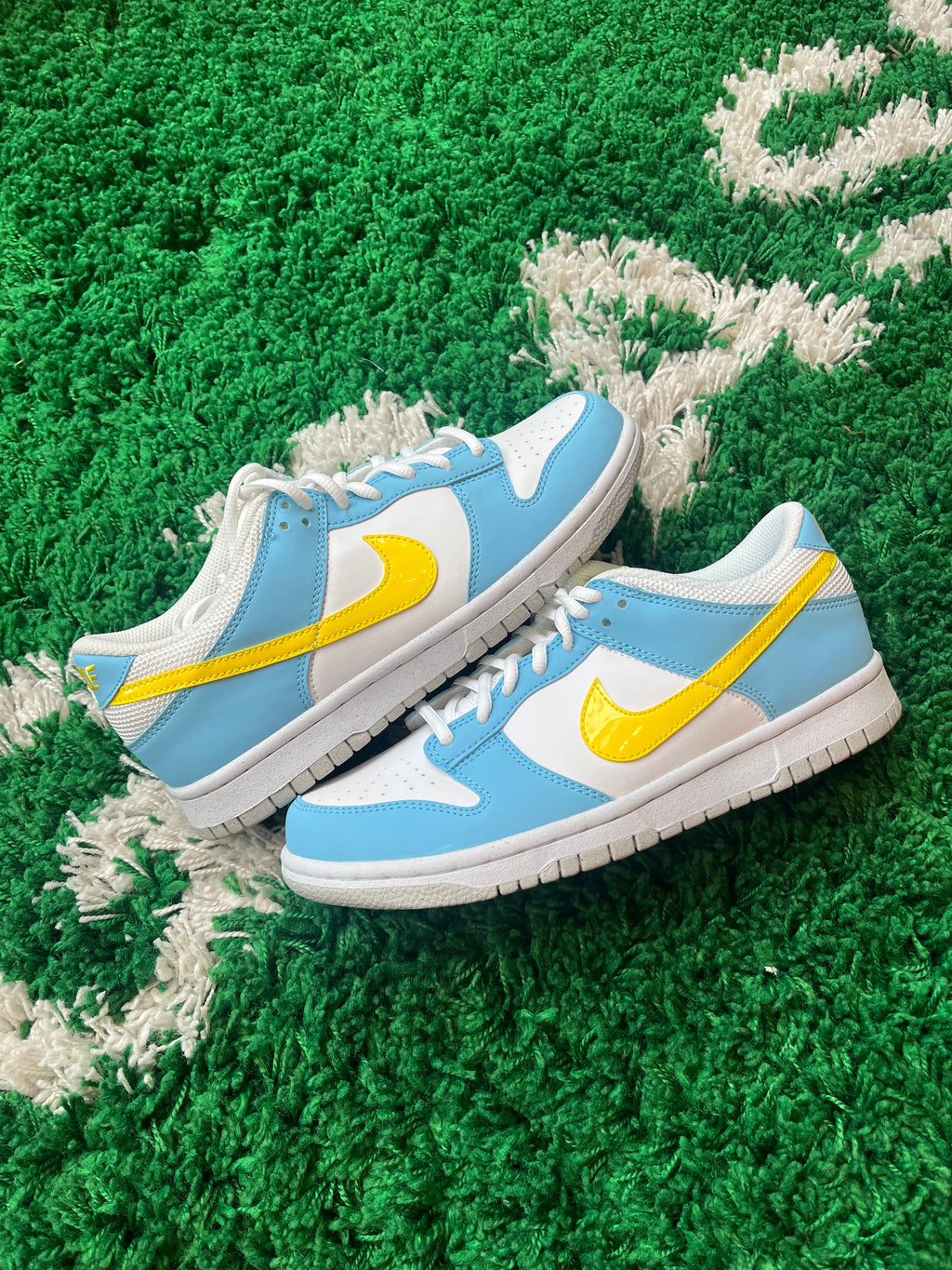 Nike Dunk Low “Homer Simpson” - product view 3