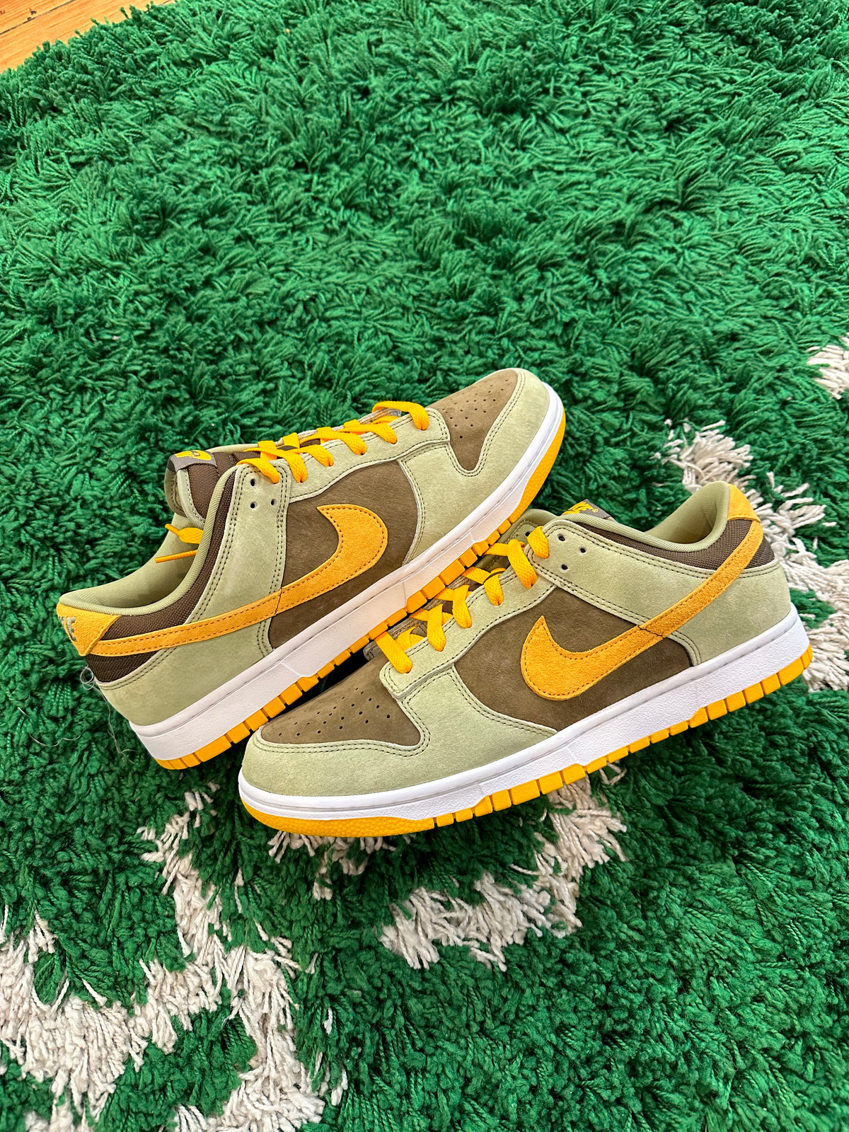 Nike Dunk Low “Dusty Olive” - product view 1