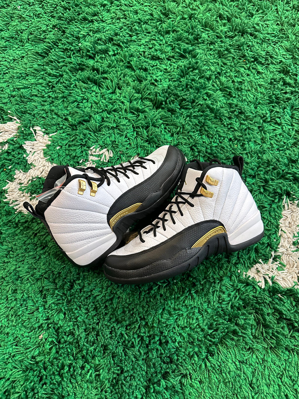 Jordan 12 “Royalty Taxi” - product view 1