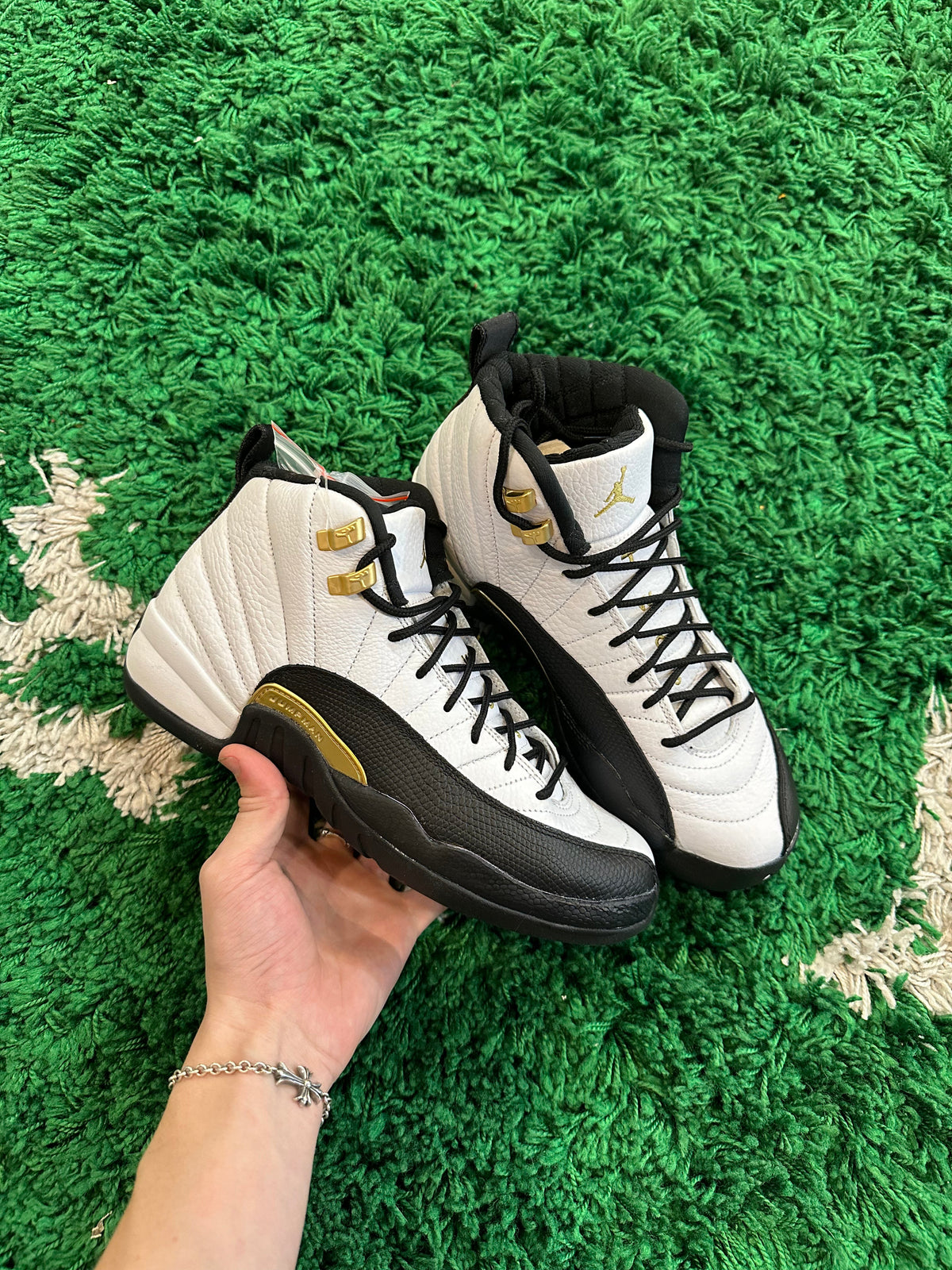 Jordan 12 “Royalty Taxi” - product view 2