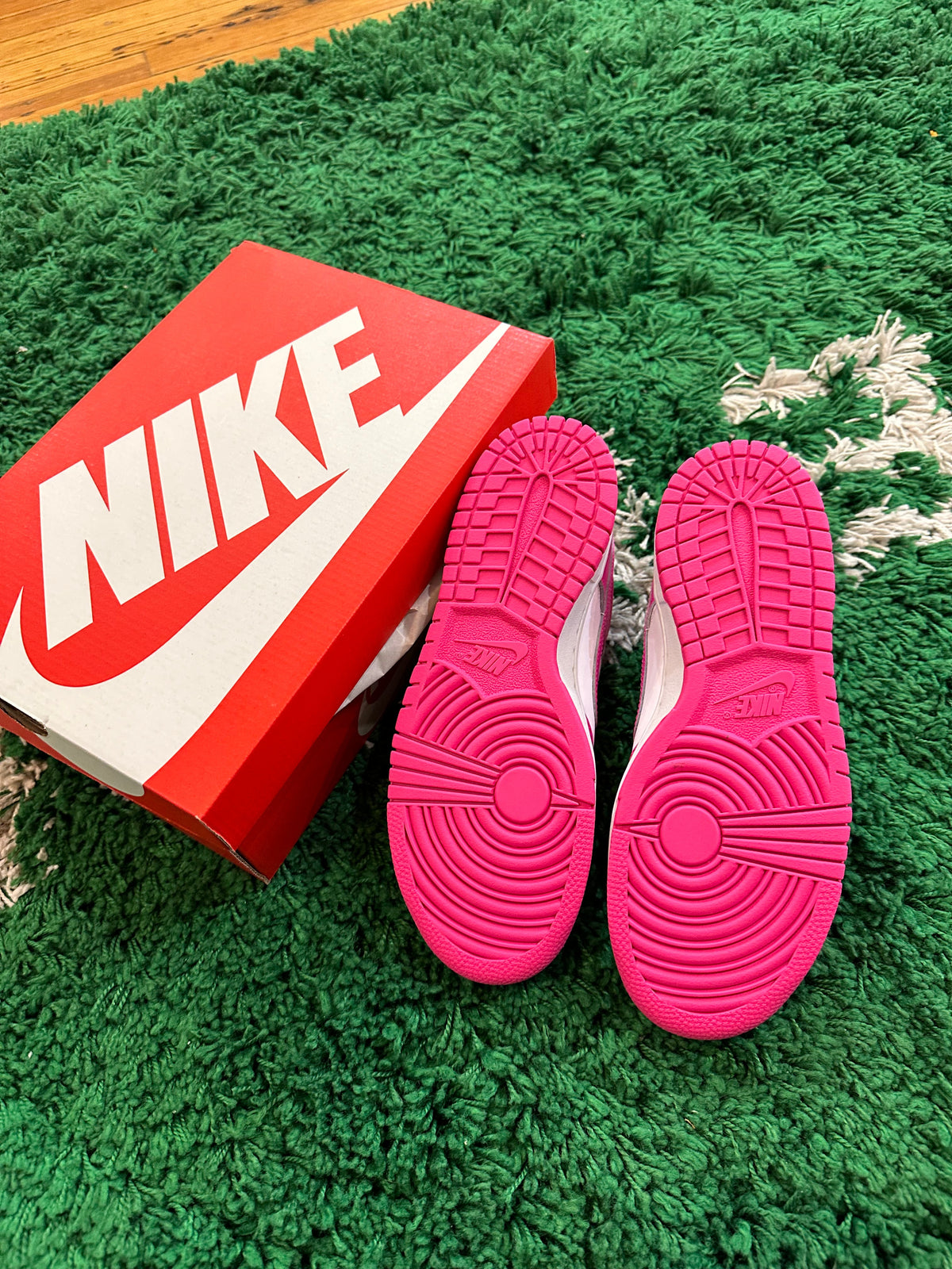 Nike Dunk Low “Laser Fuchsia” - product view 6