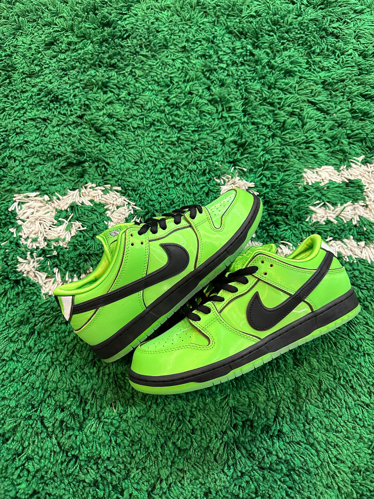 Nike SB Dunk Low x Powerpuff Girls “Buttercup” - product view 2