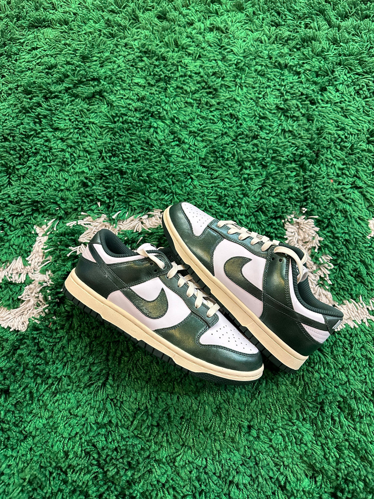 Nike Dunk Low “Vintage Green” - product view 1