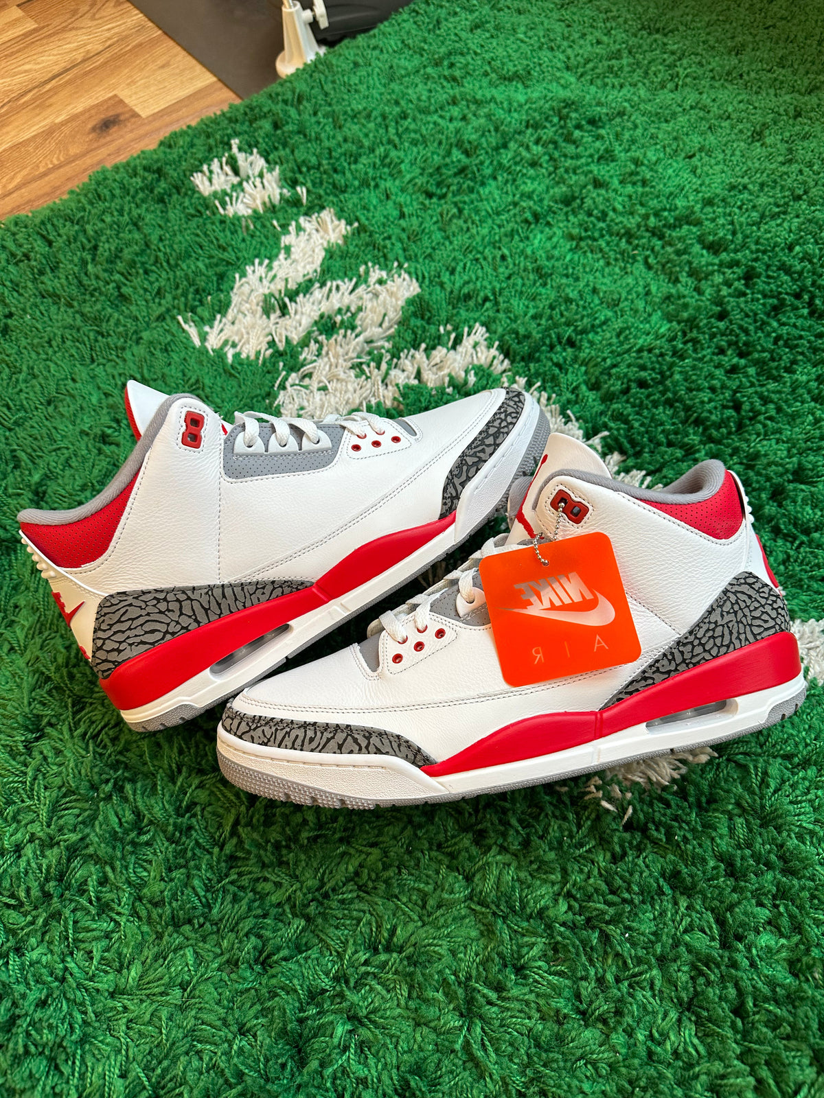 Jordan 3 “Fire Red” - product view 1