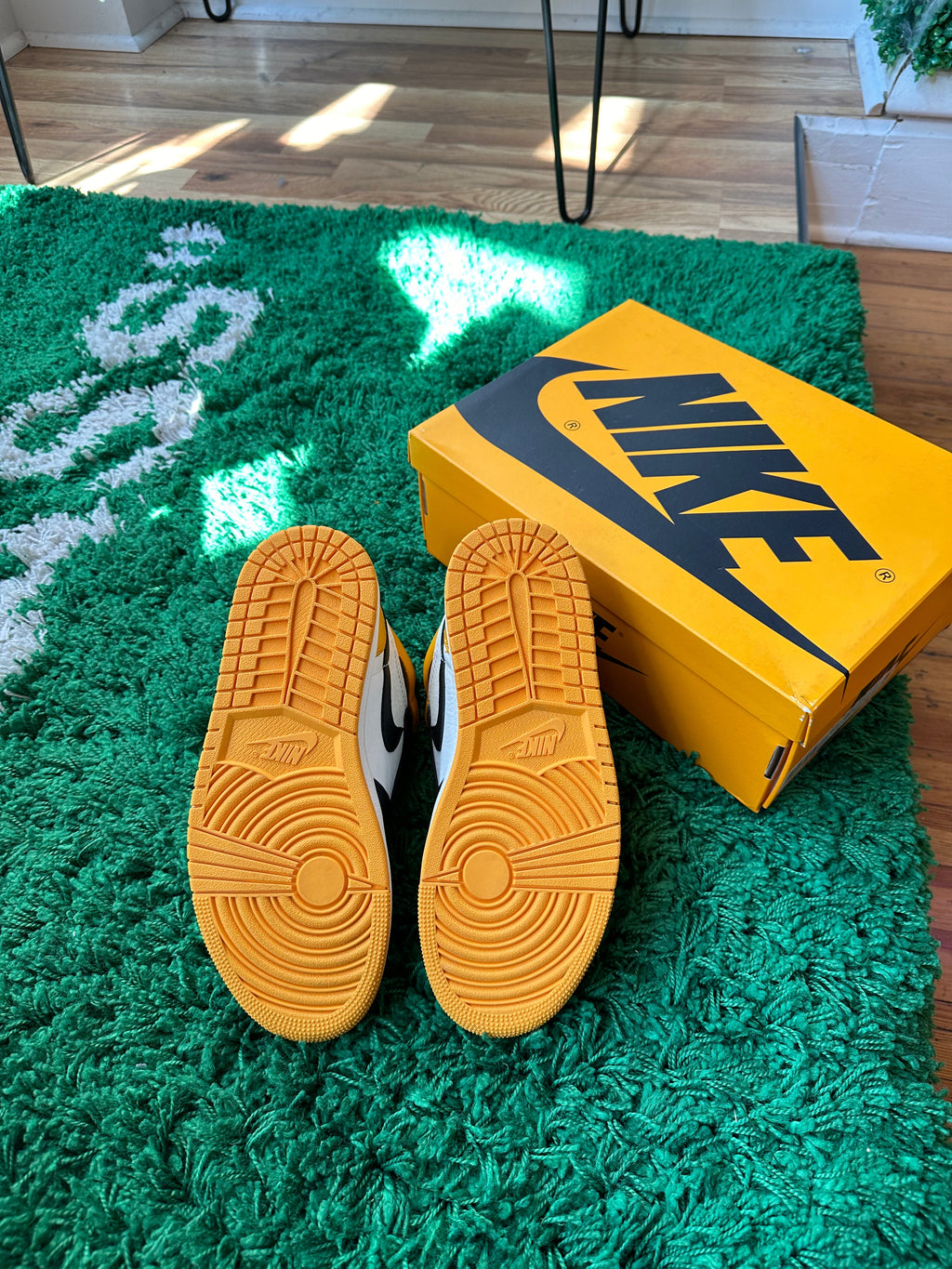 Jordan 1 High “Taxi” - product view 8