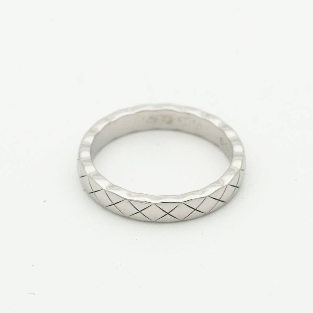 Chanel Crush Mini Classic Ring - product view 5