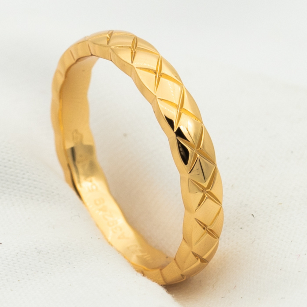 Chanel Crush Mini Classic Ring - product view 2