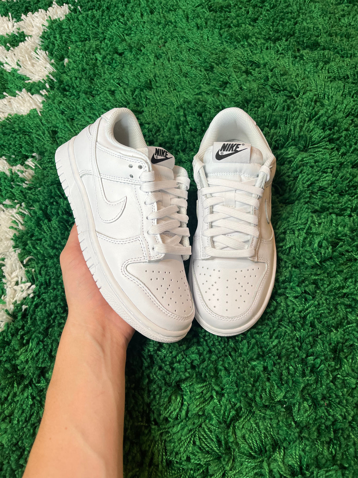 Nike Dunk “Triple White” - product view 2