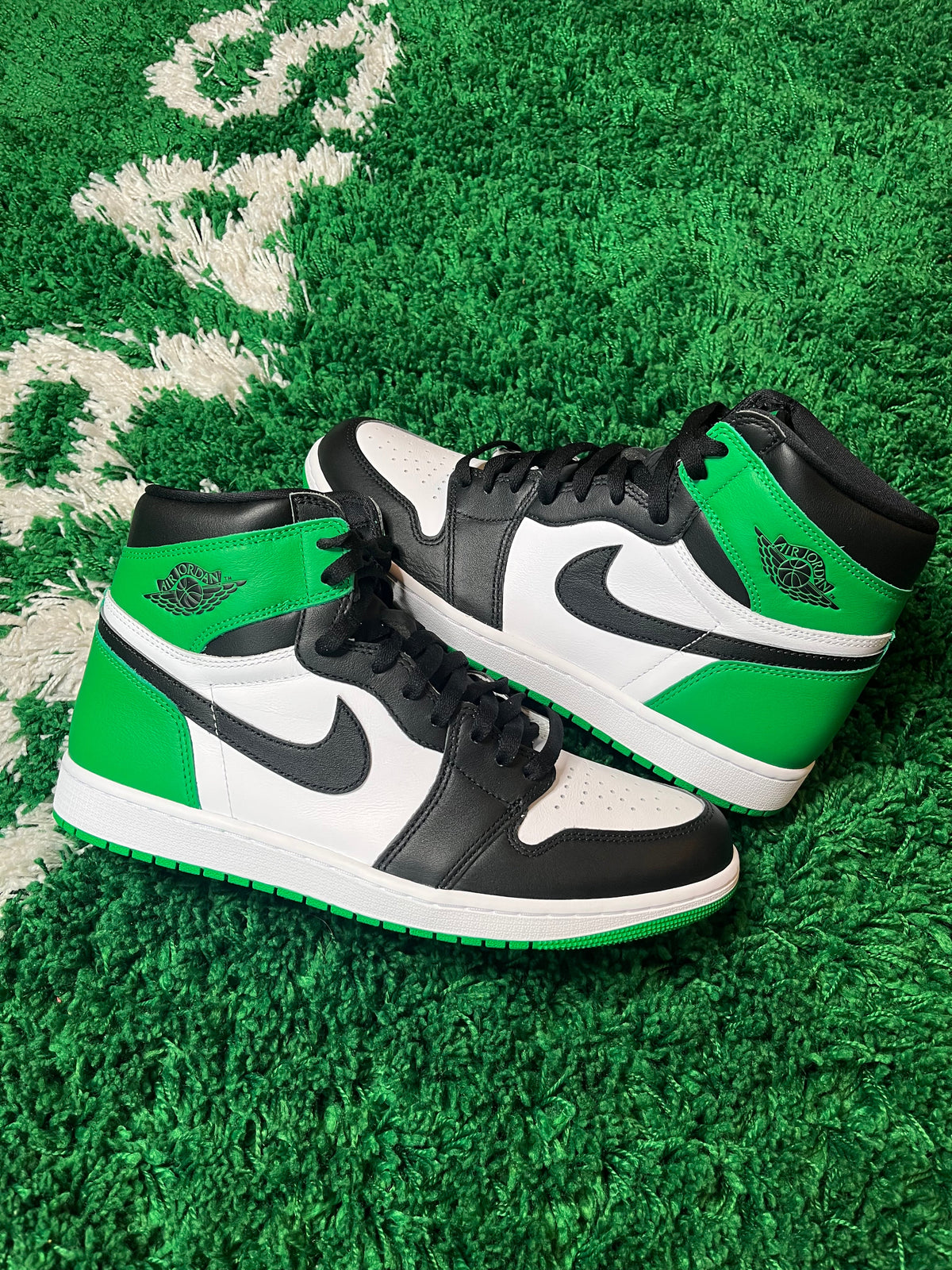 Jordan 1 High “Lucky Green” - product view 1