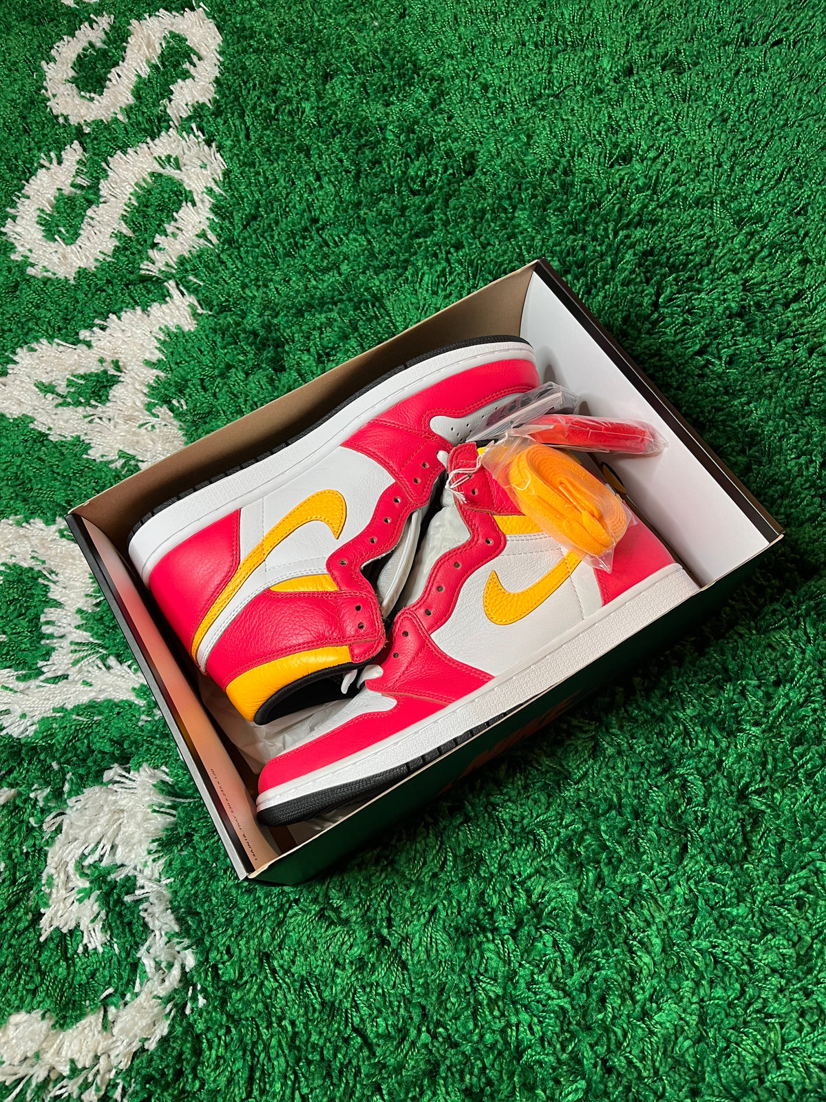 Jordan 1 High “Fusion Red” - product view 1