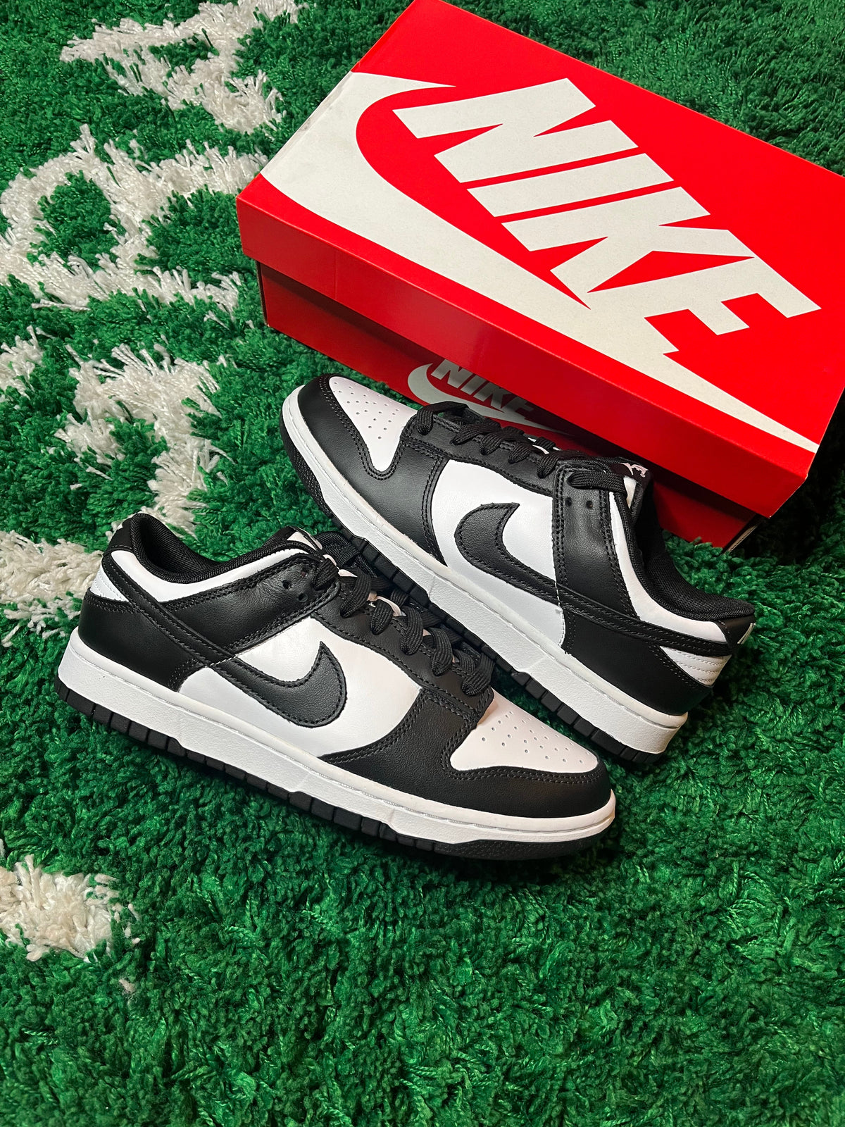 Nike Dunk Low “Panda” - product view 5