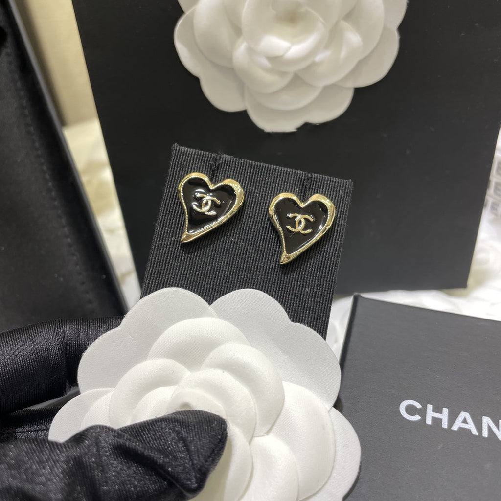 Chanel Double C Gold Love Heart Earrings - product view 3