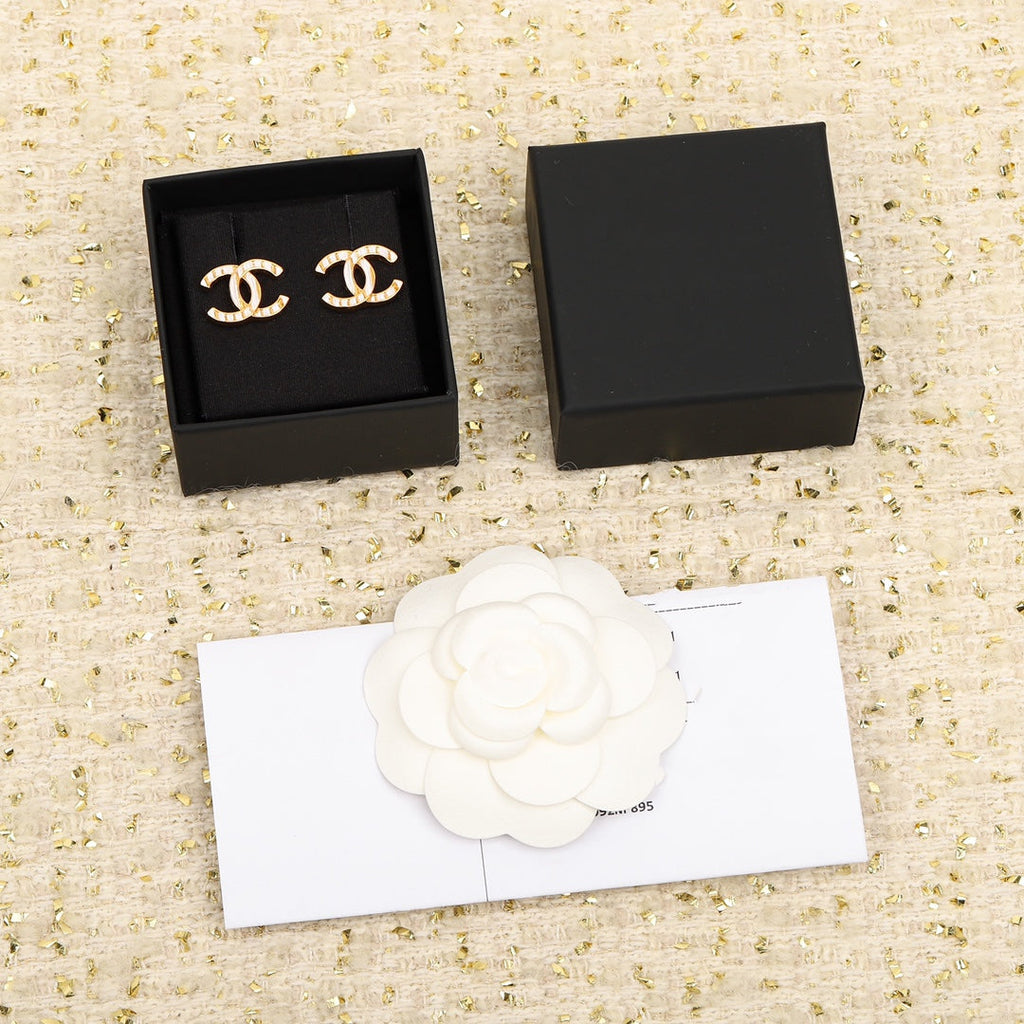 Chanel Oil Dripping Double C Earrings - product view 7