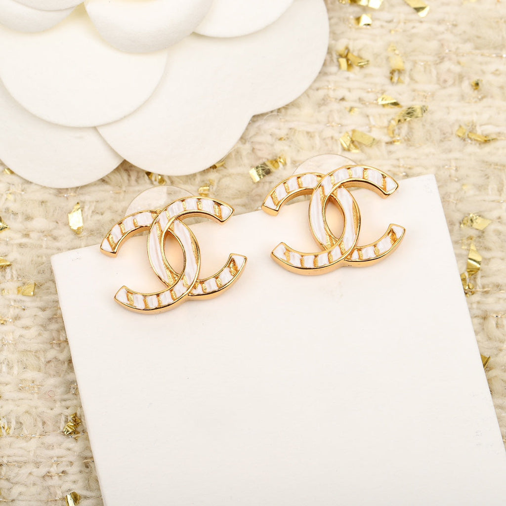 Chanel Oil Dripping Double C Earrings - product view 3
